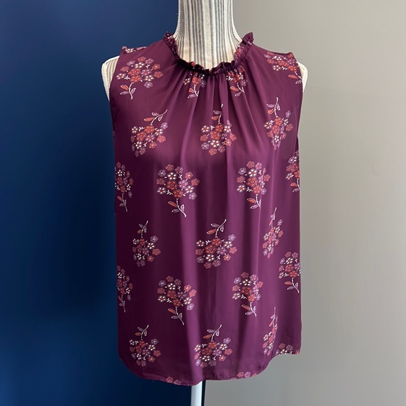 LOFT Ruffle Neck Sleeveless Mixed Media Shell - Medium - Picture 1 of 9